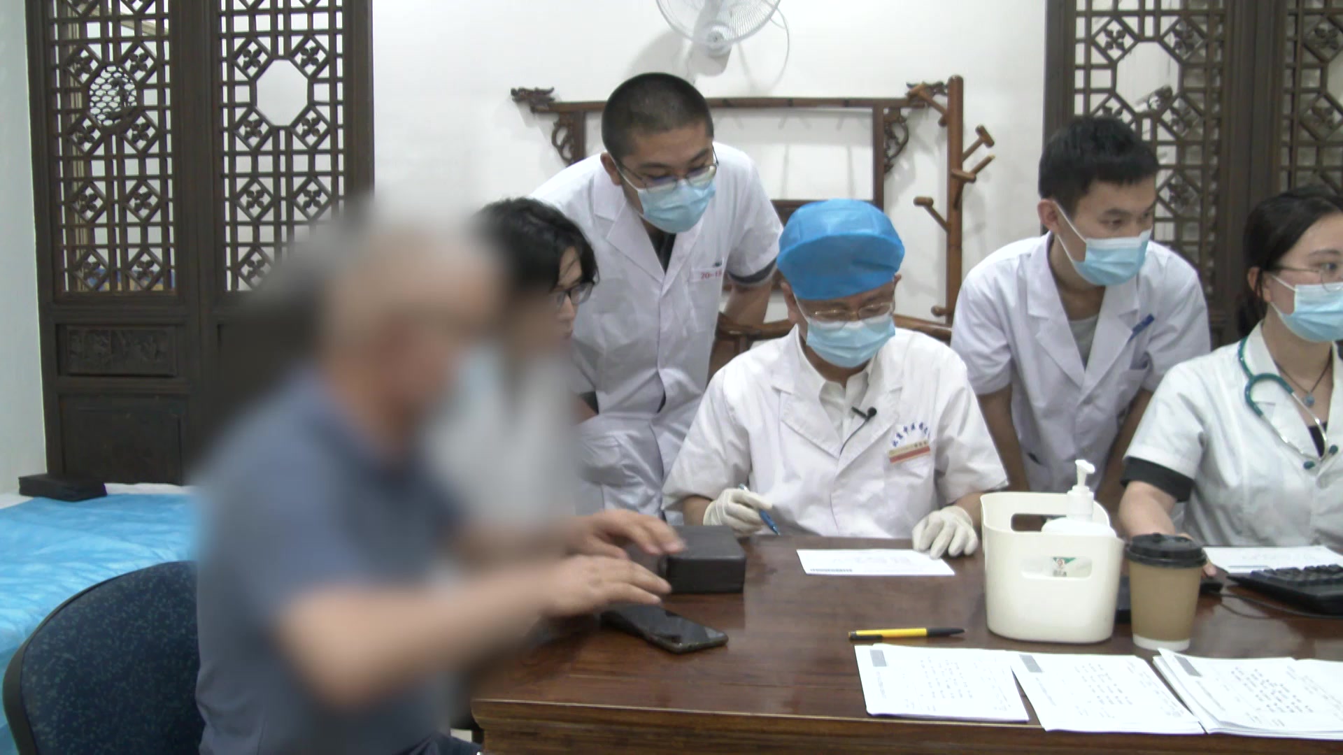 上热下寒：50岁男性失眠的温阳通络法