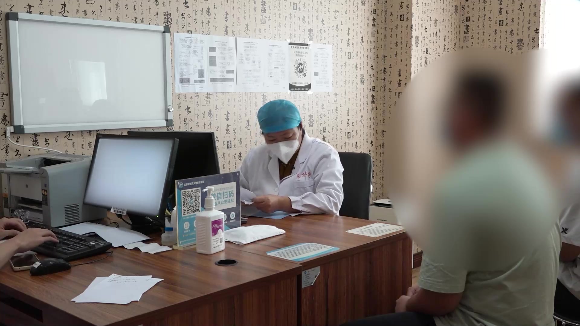肝郁化火扰动心神：15岁男生幻听强迫思维的中药疏肝安神法
