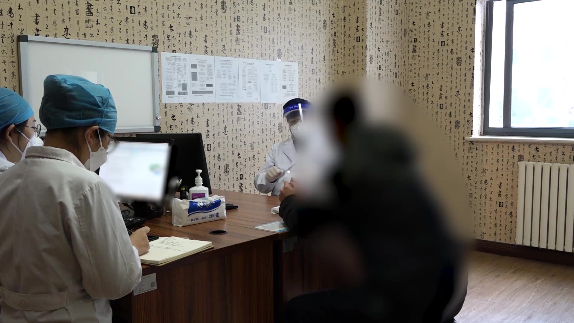 痰气瘀滞化热：26岁男性癫痫复诊胃不适眠差的健脾化痰调方
