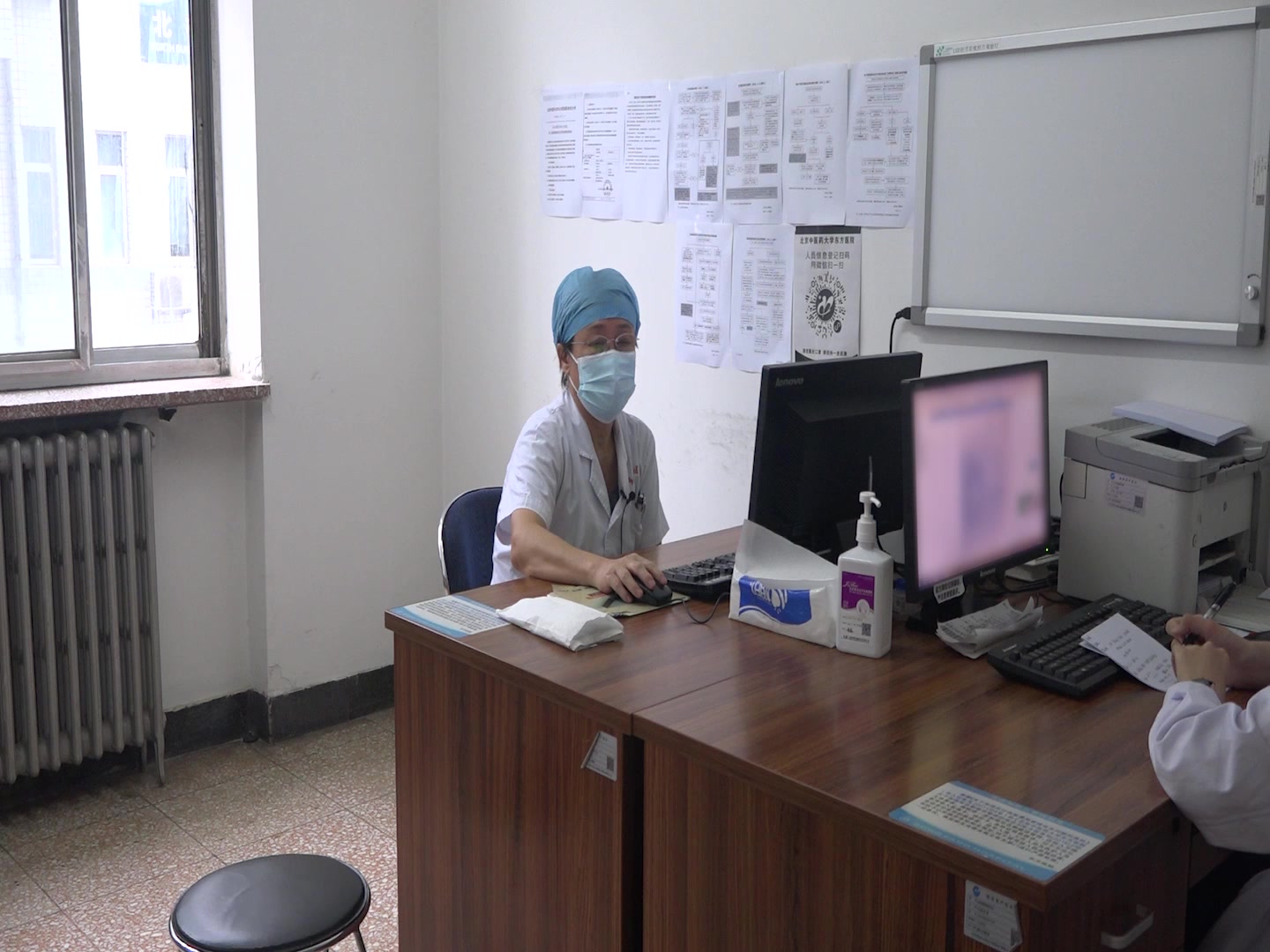 痰瘀互阻：66岁强直男性疫苗后腰骶痛加重的活血化痰通络法