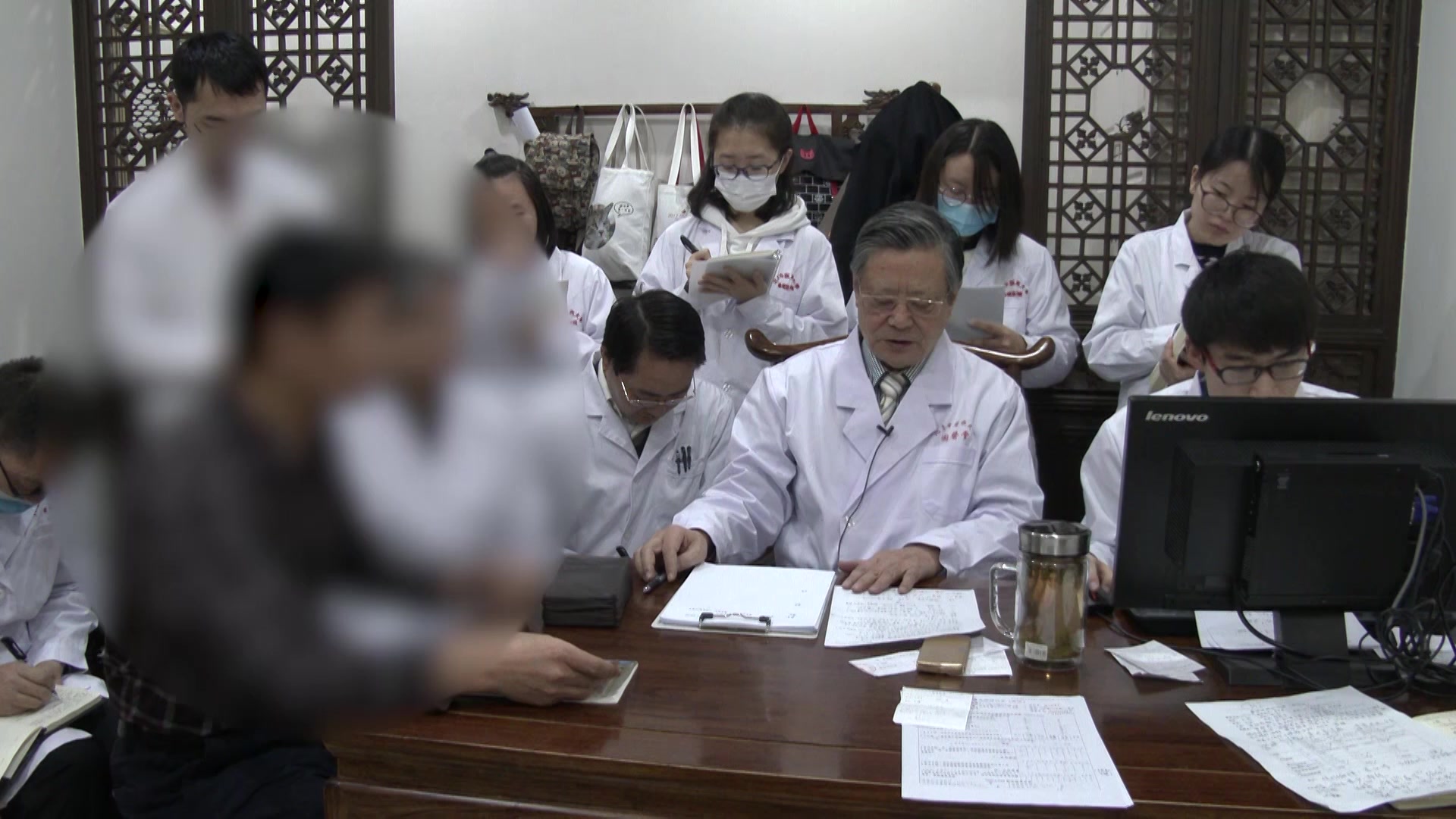 中气不足心脉瘀阻：45岁男性失眠胸闷早搏之补中活血安神法