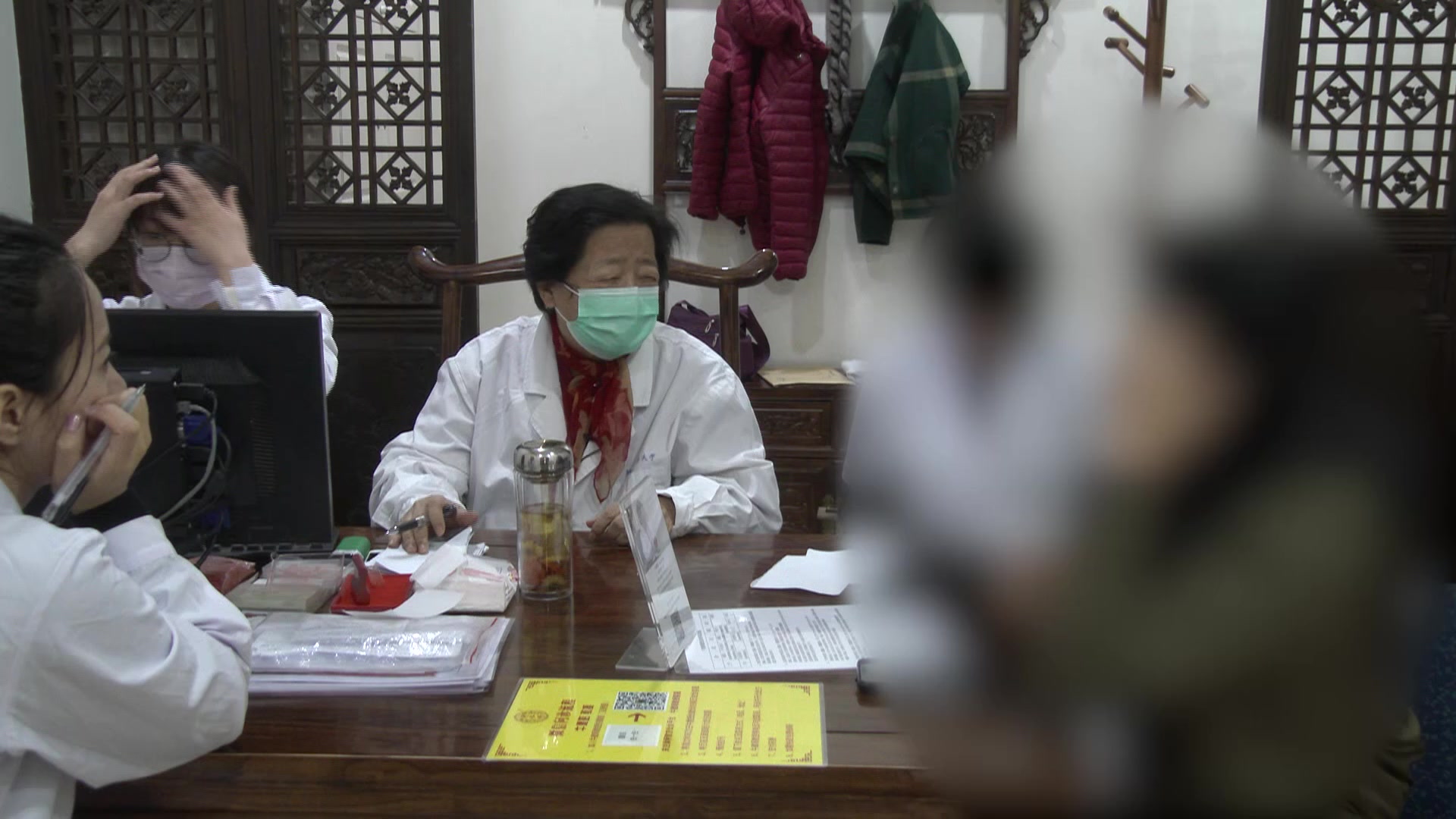 脾胃虚弱气血不足：33岁女性月经量少色黑的健脾养血调经法