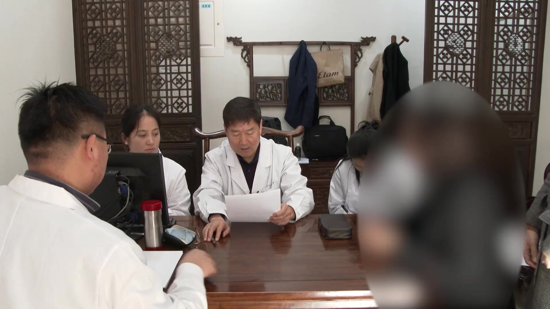 气阴两虚挟瘀寒热错杂：50岁女性干燥综合征患者心悸的血府逐瘀汤加减治疗