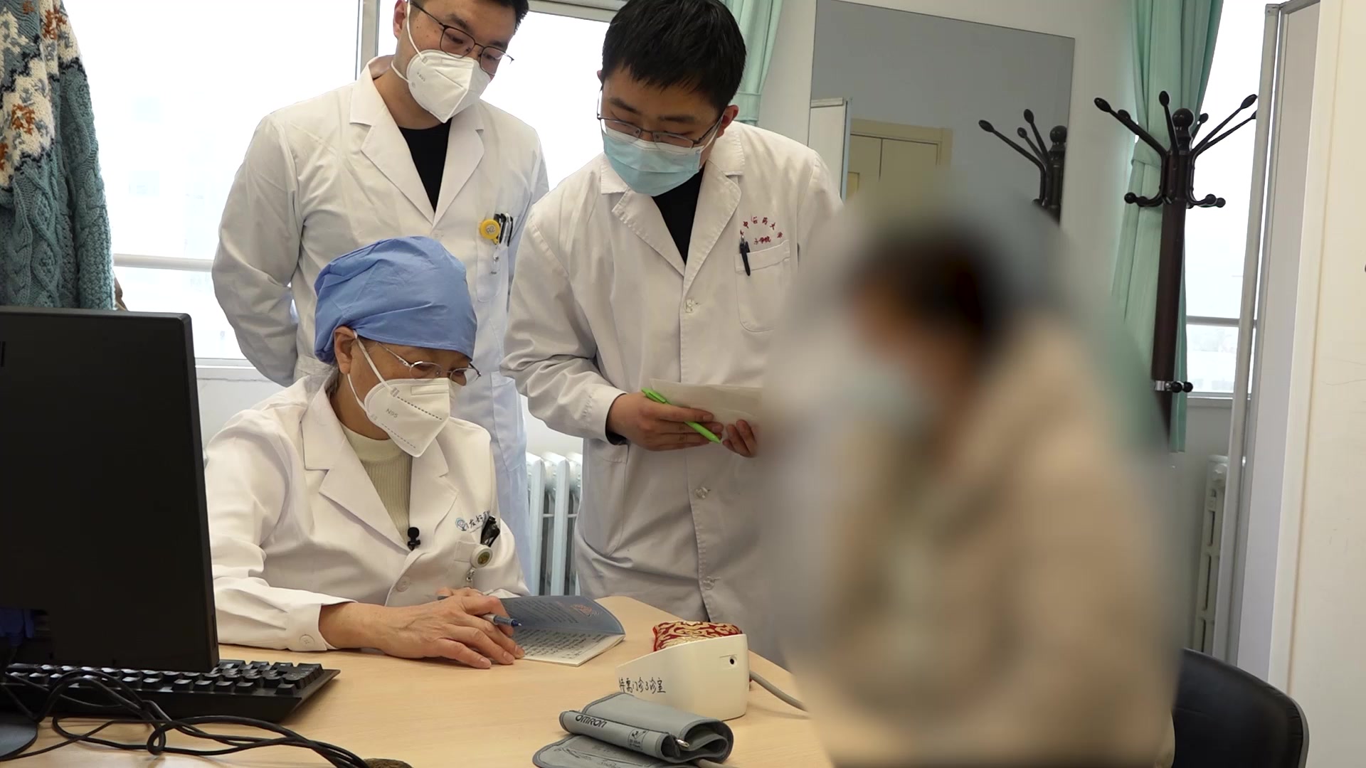 肝郁脾虚痰热扰心：54岁女性心悸早搏的炙甘草汤加减辨治