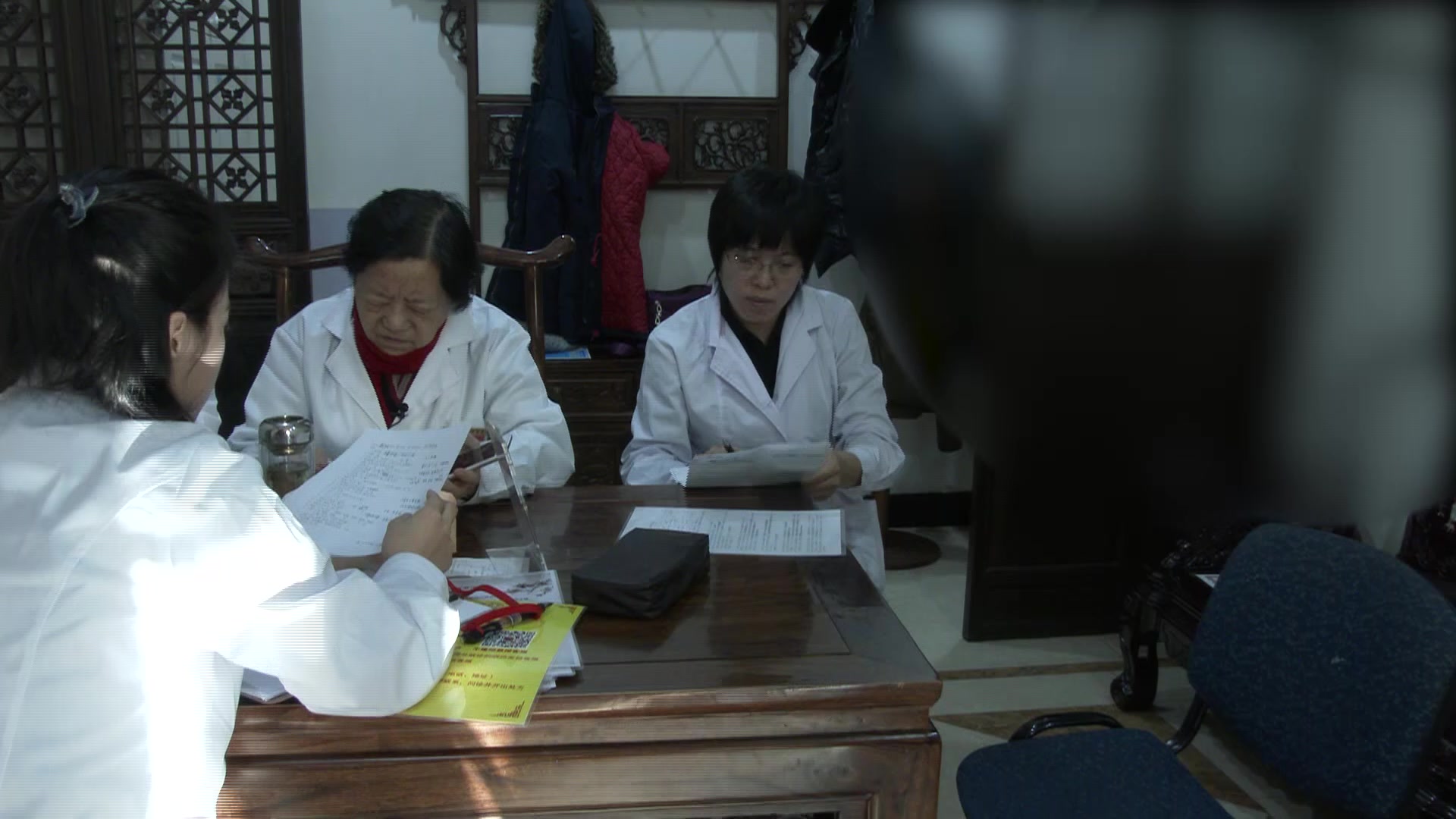肝郁气滞冲任不调：18岁留学生多囊卵巢月经稀发的疏肝调冲法
