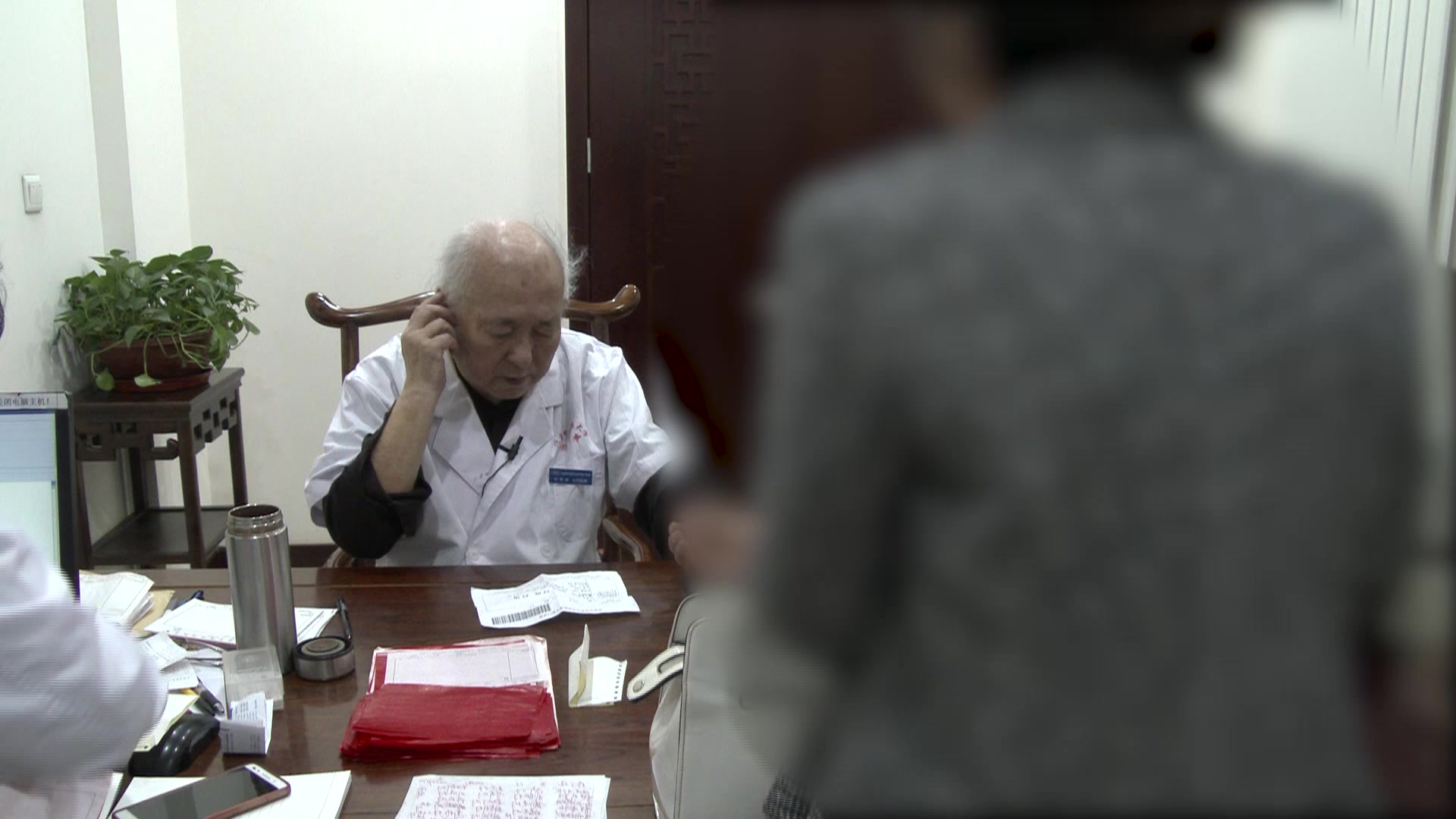 消渴病血糖难控：54岁男性糖尿病口渴喜热饮的中西医结合调治