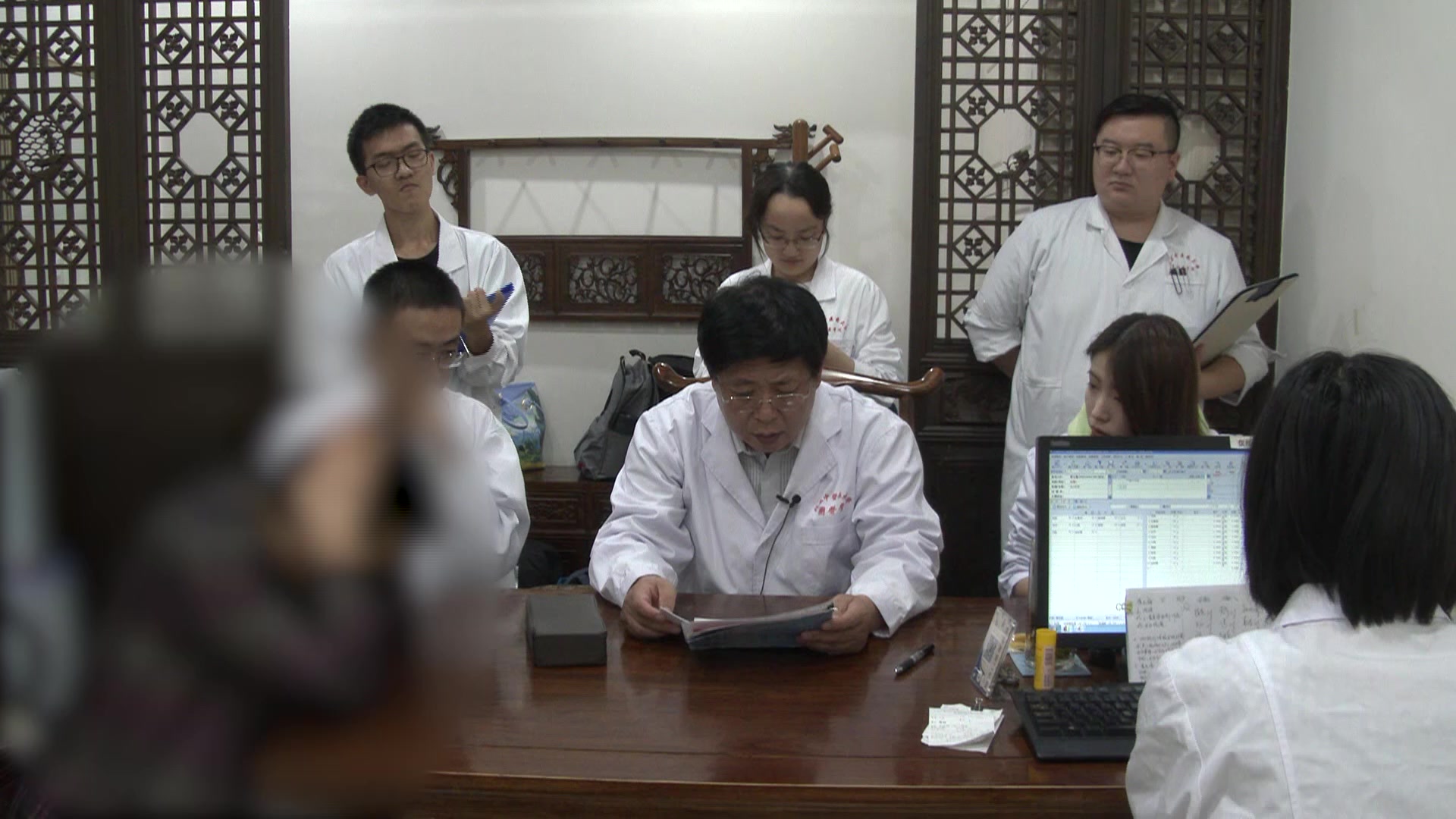 太阳经气不利营卫不和：62岁女性颈项僵紧胀痛绕头的柴胡桂枝汤法