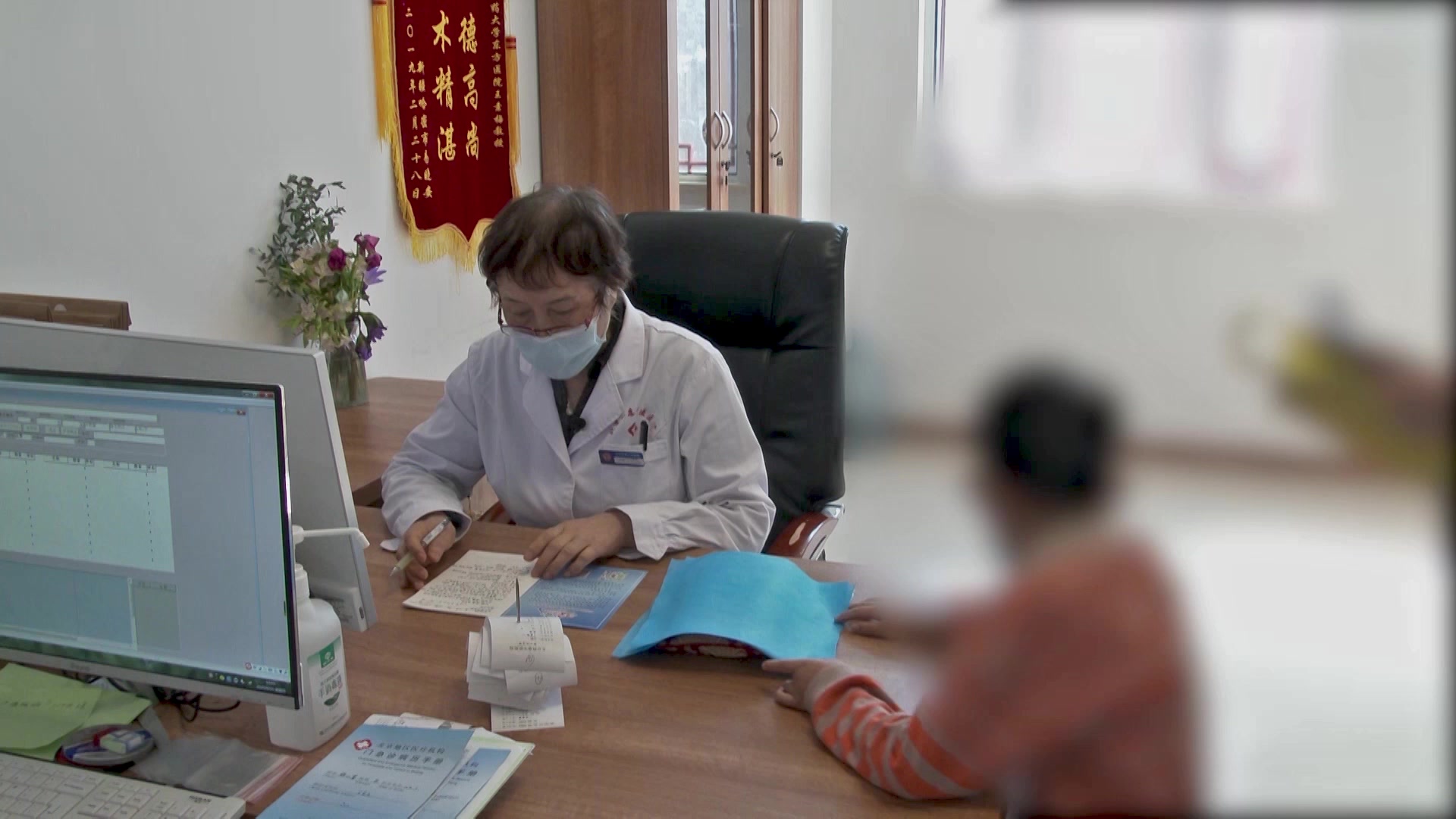 脾虚肝旺：5岁男童抽动症腹部抽动伴发声的中药与揿针调治