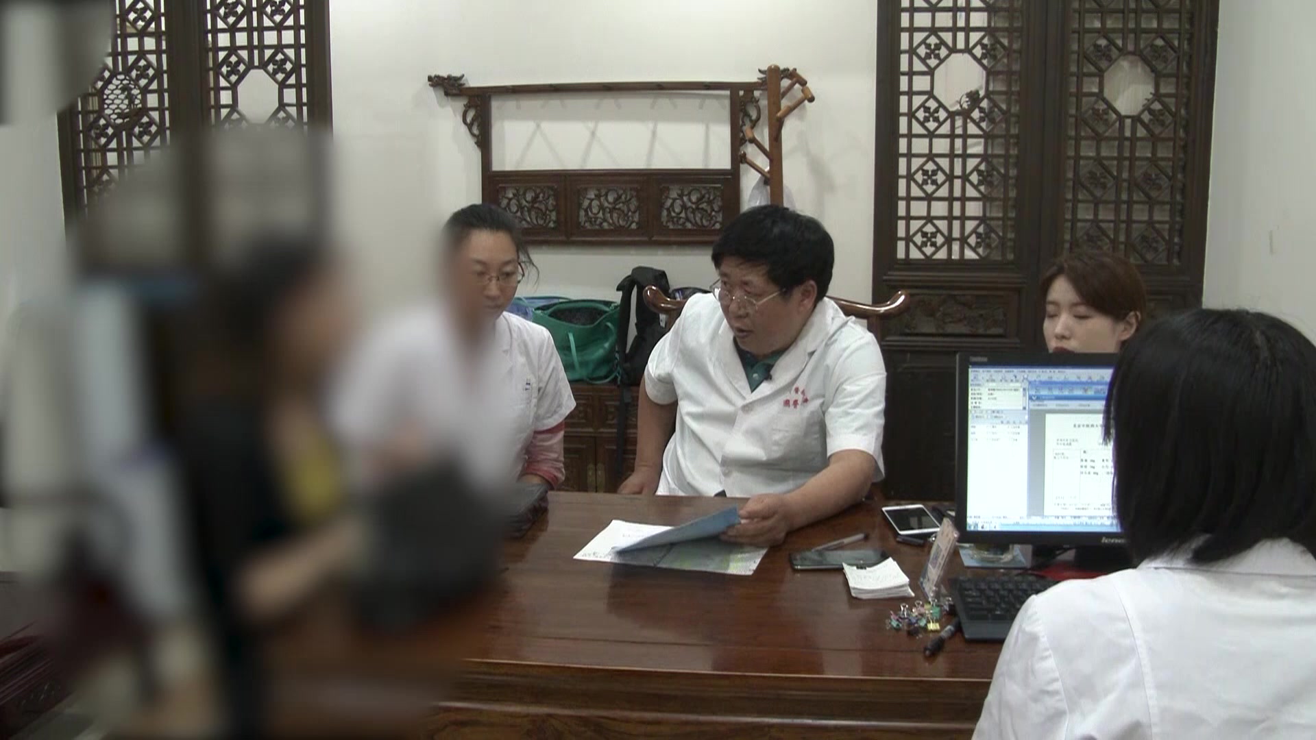 热入胞宫少阳不利：38岁女性经前感冒头痛之柴胡桂枝汤加减