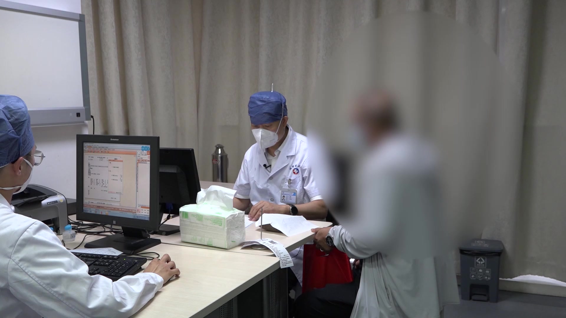 痰热阻肺，腑气不通：53岁男性哮病咳嗽哮鸣的清热通腑法