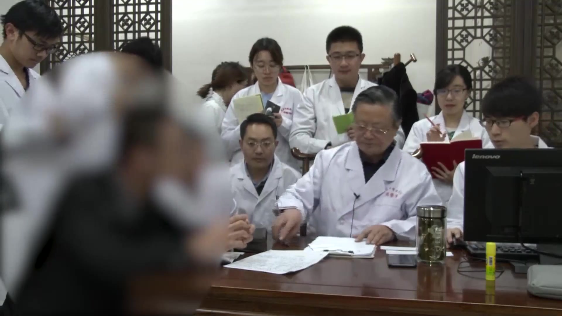 精液液化异常：25岁男性不育精子活力波动的调养与生活管理