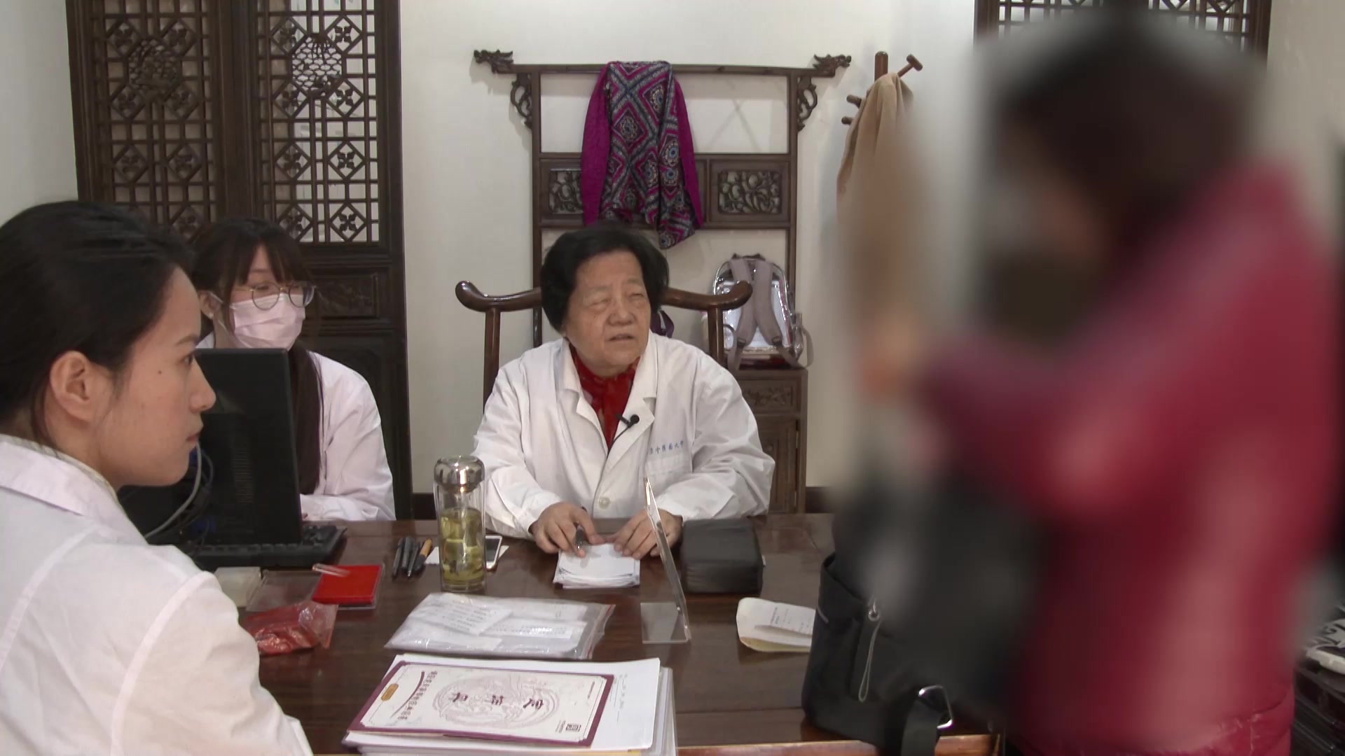 脾肾虚衰湿瘀互结：41岁卵巢早衰患者月经量少的调补脾肾活血通经法