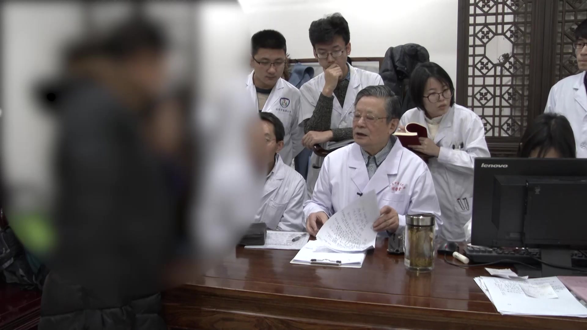 肾虚肝郁心神不宁：15岁少女闭经后月经逾期、失眠的中药调治