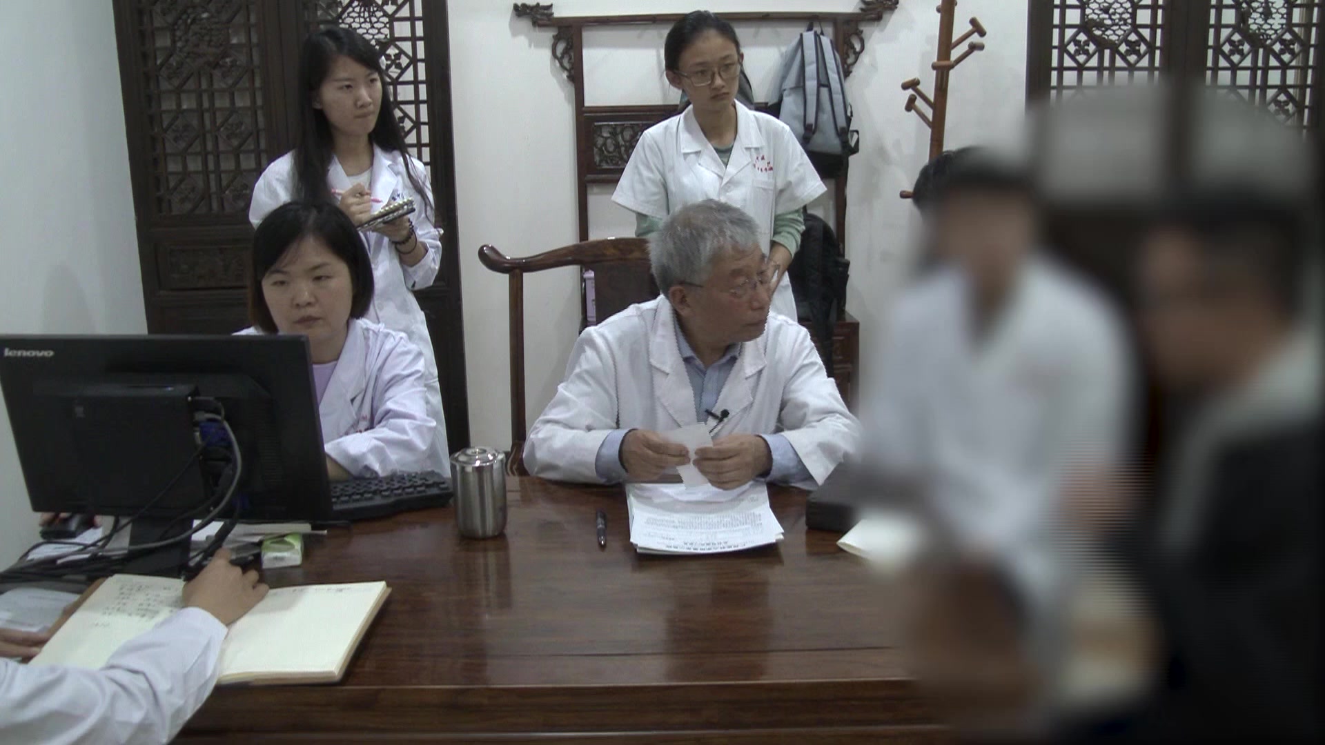肾气虚阴阳两虚：29岁男性左肾切除术后疲劳腰痛的补肾调志法