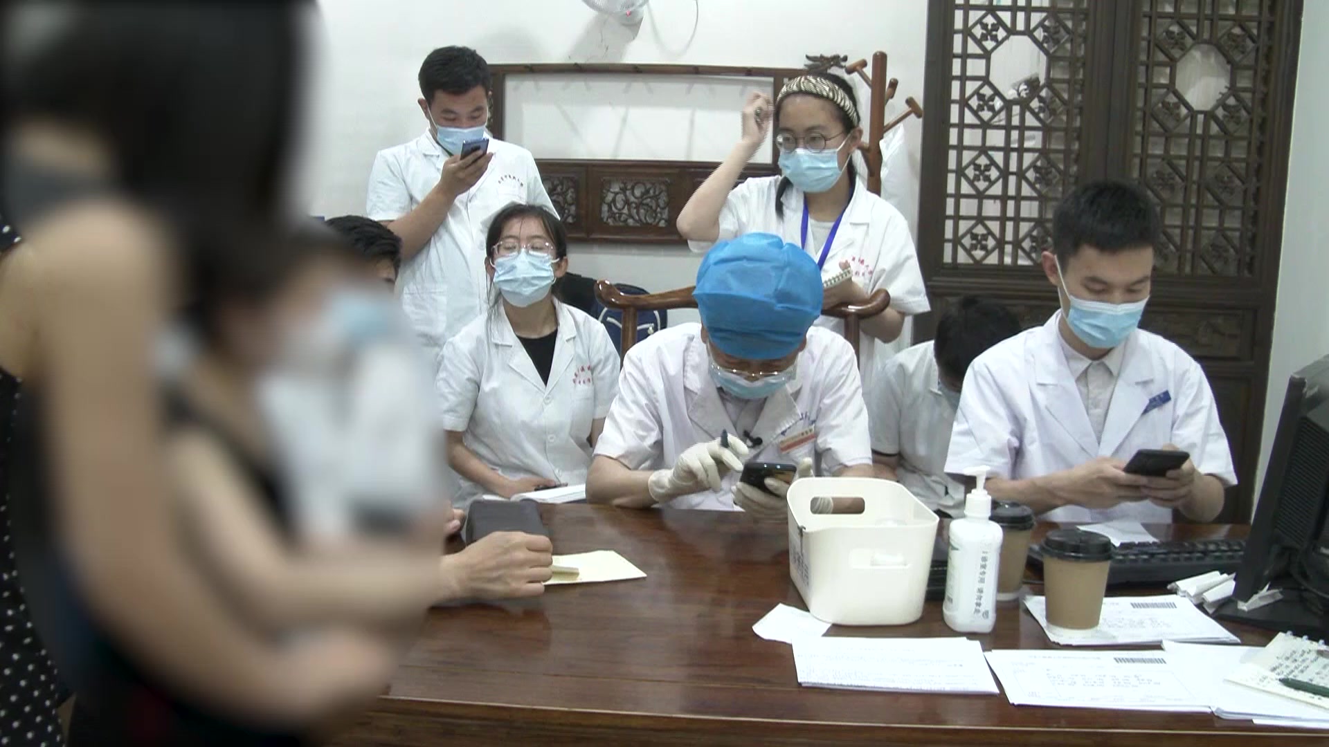 气虚血瘀水湿内停：55岁妇科术后腹部肿硬疼痛的益气活血利水法