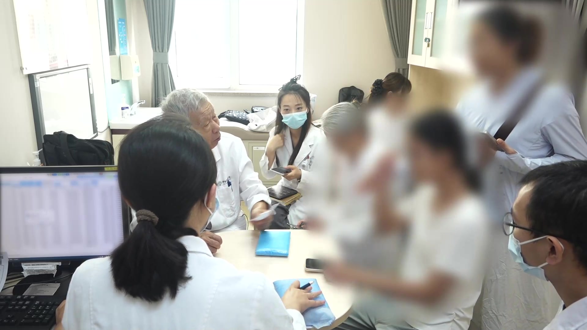 痰热互结心下：15岁女生胃脘胀痛3年的小陷胸汤证辨治
