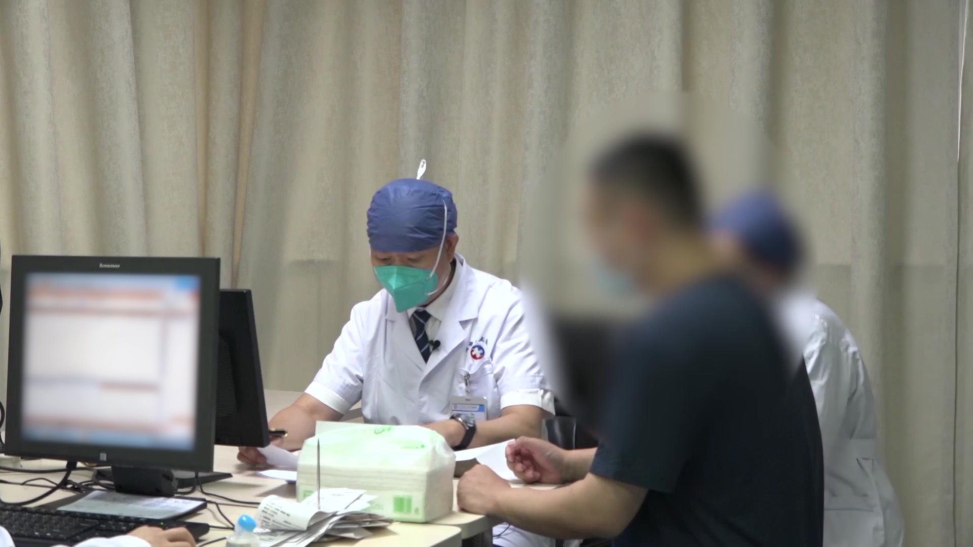 风痰恋肺痰热内蕴：36岁男性干咳的清热祛湿法