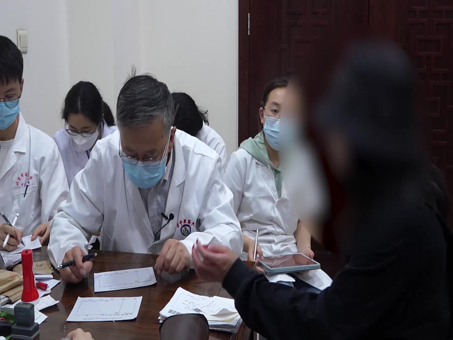 肝气郁滞心阴不足：37岁女性心率快伴情绪失控多梦的疏肝养阴安神法
