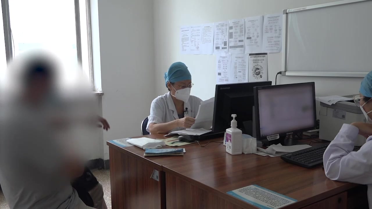 湿热内蕴痹阻关节：71岁男性类风湿并痛风手臂屈伸不利的清利通络法