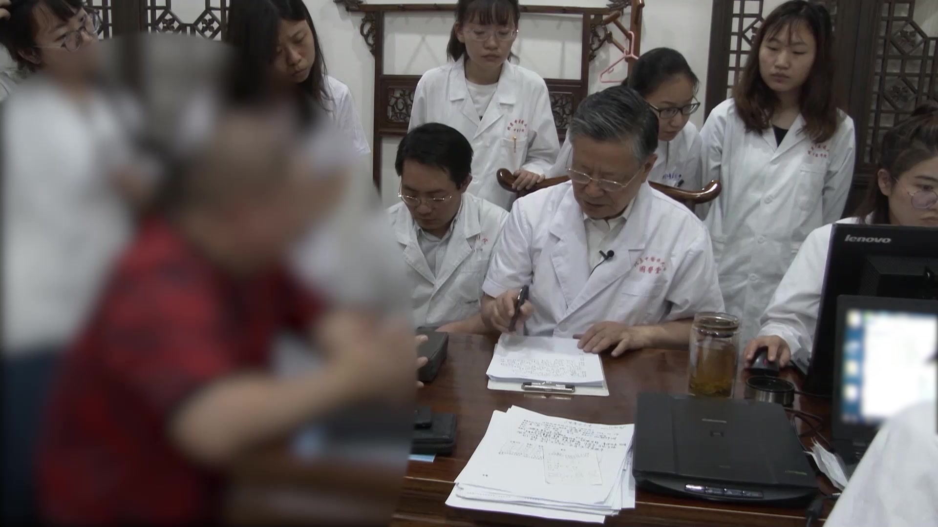 痰湿内盛：33岁男性肥胖伴脱发、高血压、脂肪肝的健脾消脂法