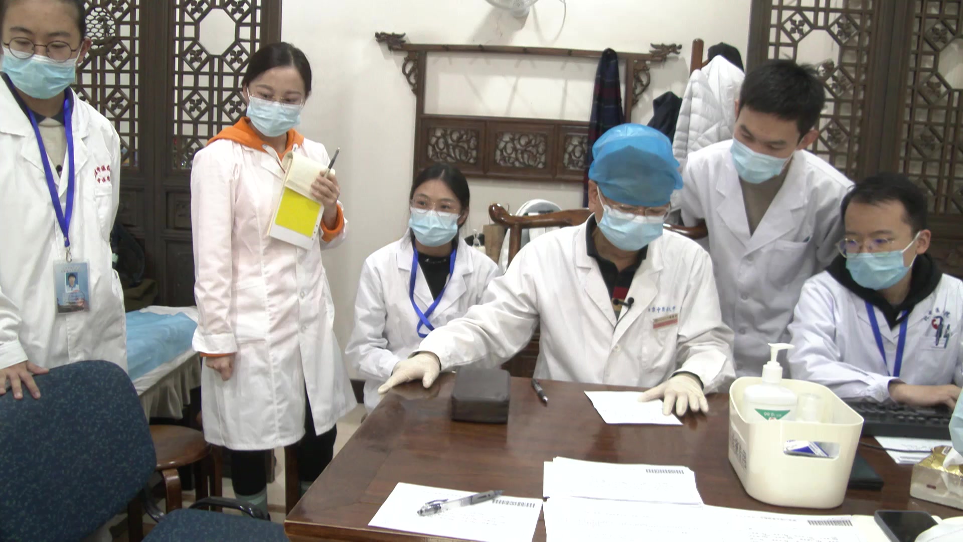 痰瘀互结肝风内动：21岁癫痫患者每日发作之镇肝化痰通腑法
