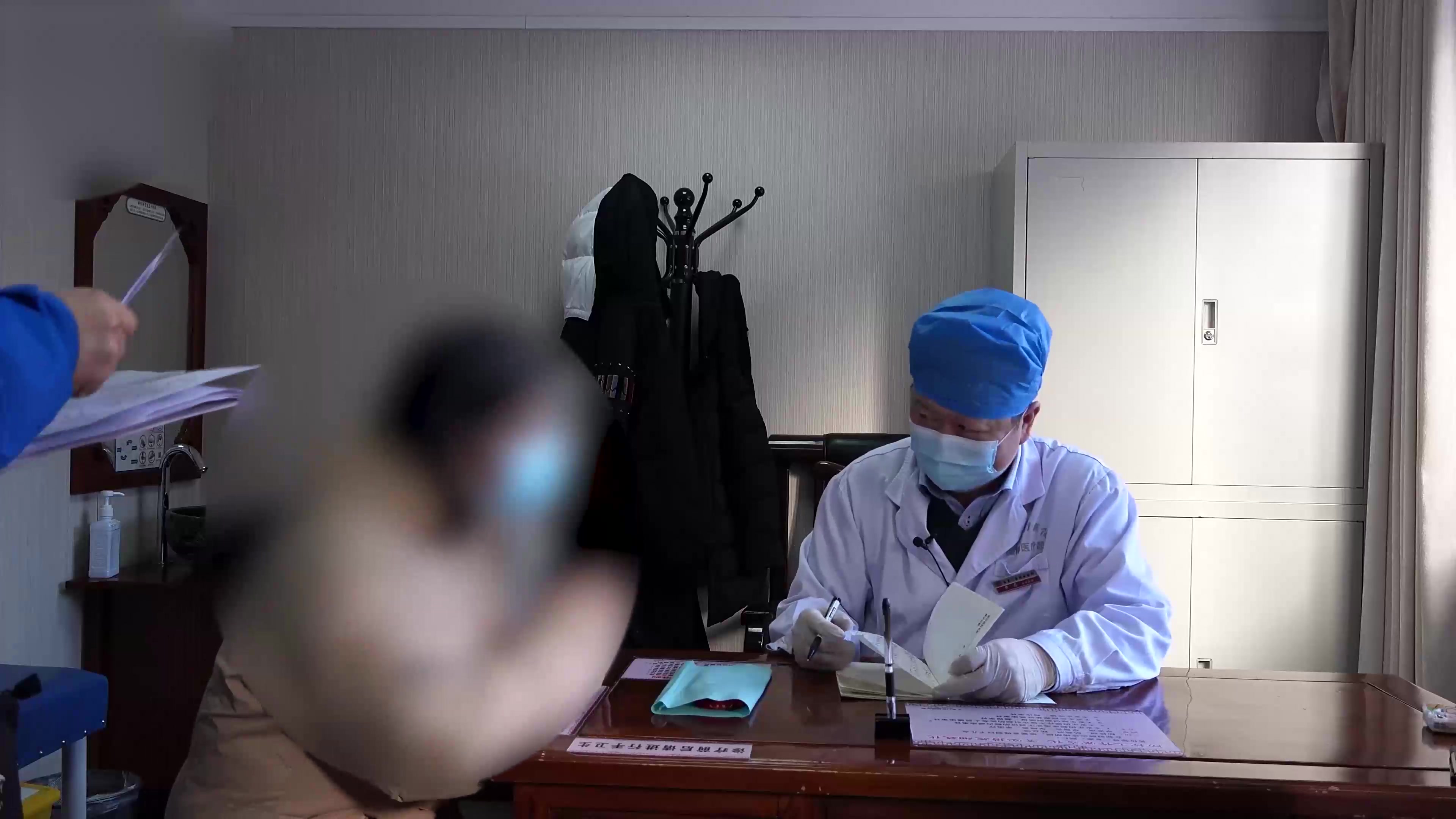 心脾两虚湿毒内蕴：56岁胸膜间皮瘤免疫后腹泻乏力的中药调治