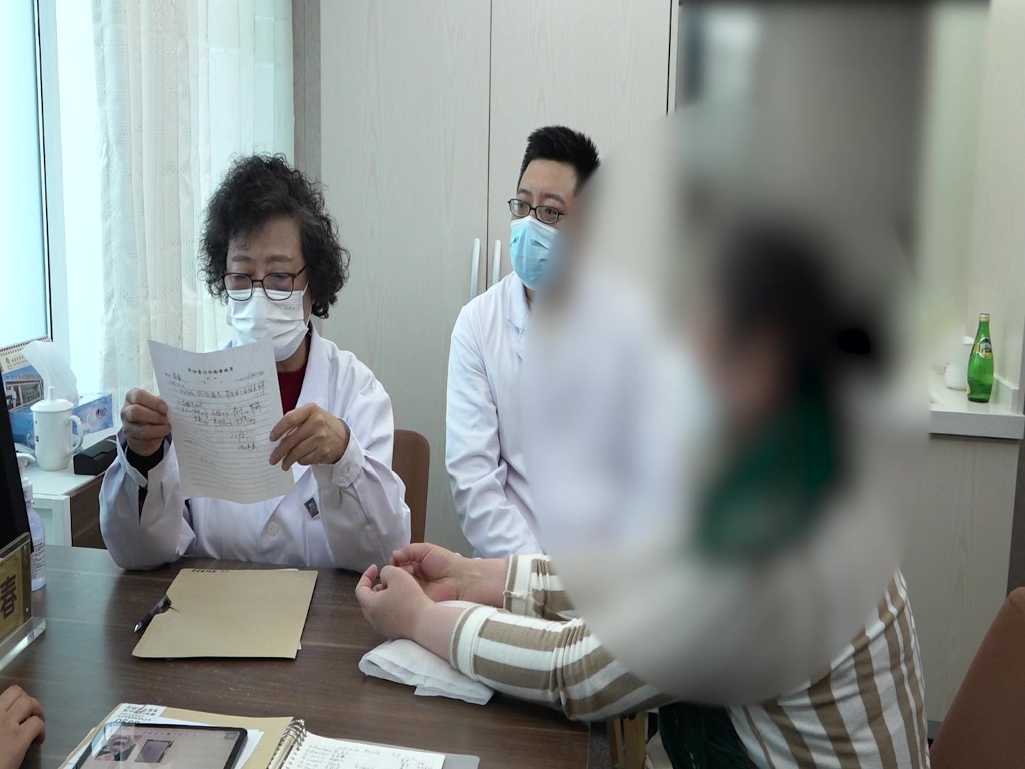 肝血不足：51岁围绝经期女性心脏不适伴反酸的活血调经法