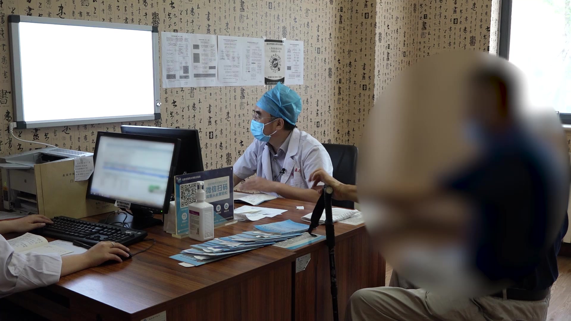 痰瘀互结腑气不通：66岁肺癌术后喘憋便秘伴胸腹水的中药通腑泄浊法
