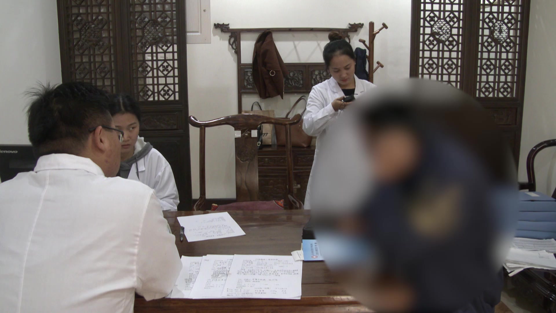 气阴两虚挟瘀挟痰：34岁男性车祸术后肥胖乏力失眠的活血健脾法