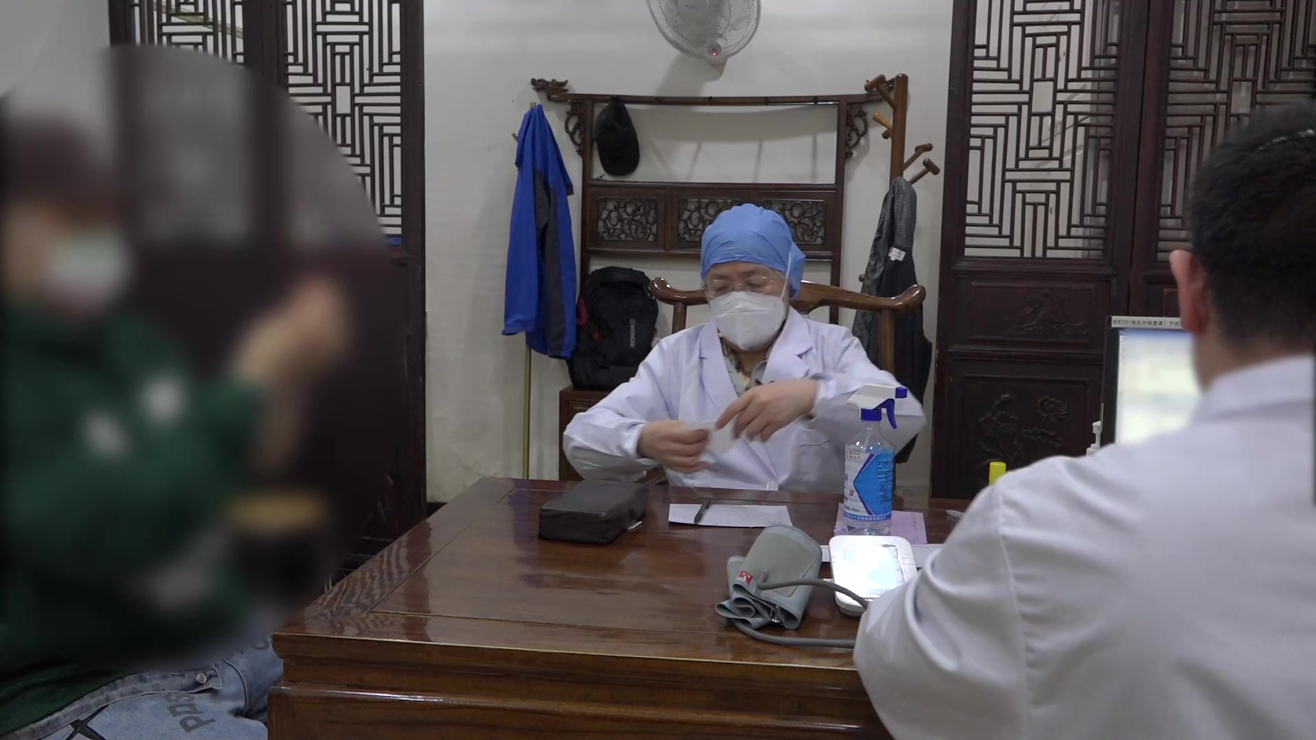 肝胃不和：34岁男性反酸烧心脘胀的疏肝和胃利胆法