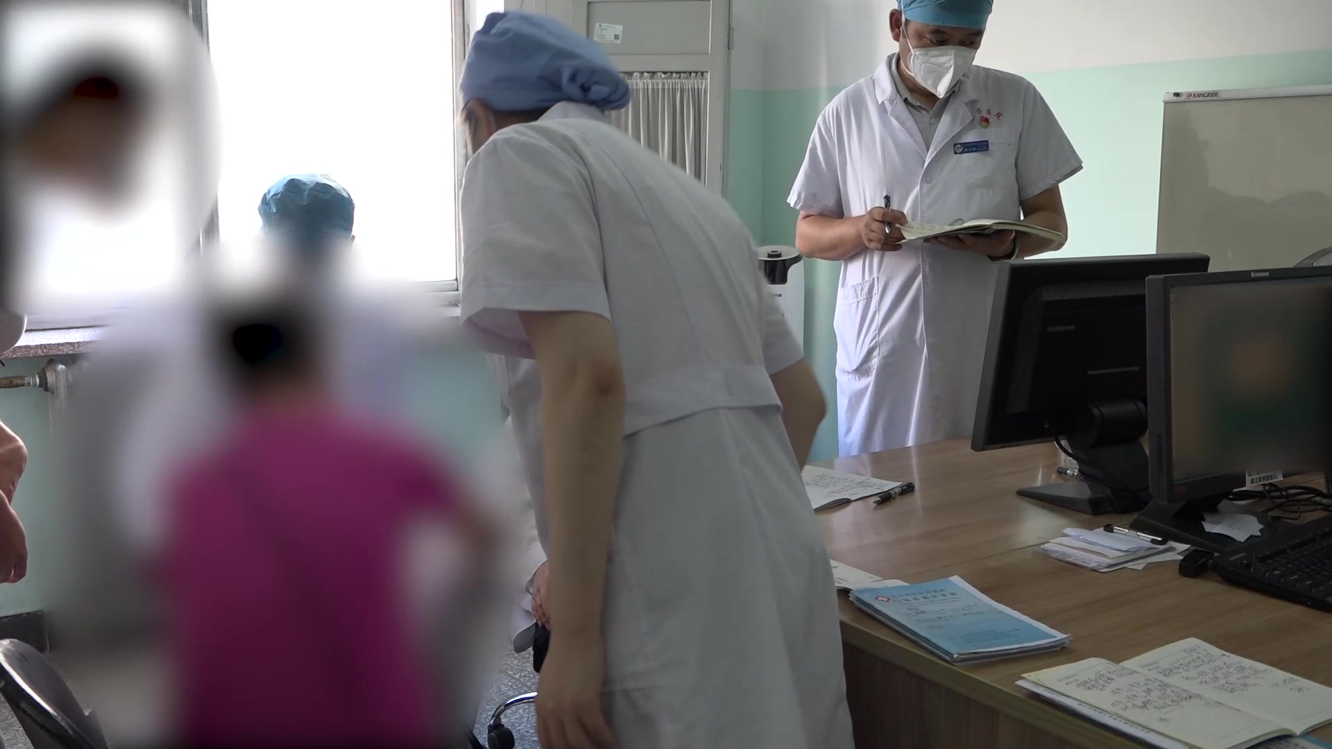 湿热瘀阻证：70岁女性恶脉复诊的虫药调换与活血通络法