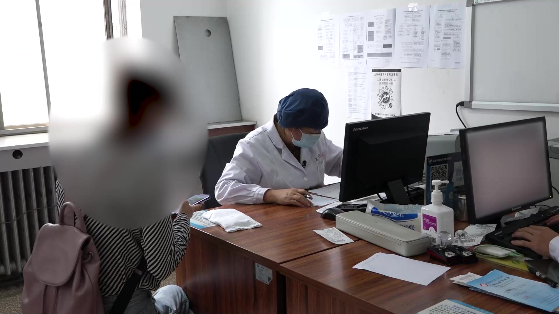 肝气郁结心神不宁：32岁女性焦虑抑郁失眠的心理疏导与中药调治