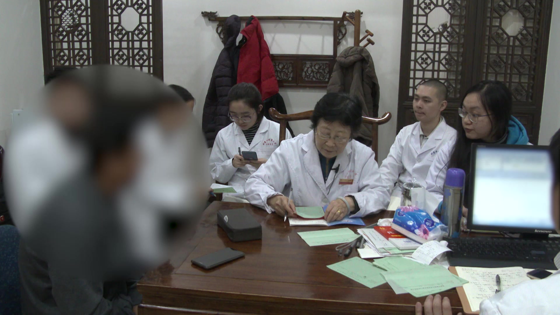 心气不足水饮凌心：55岁男性胸闷心悸伴乏力的温阳化饮法