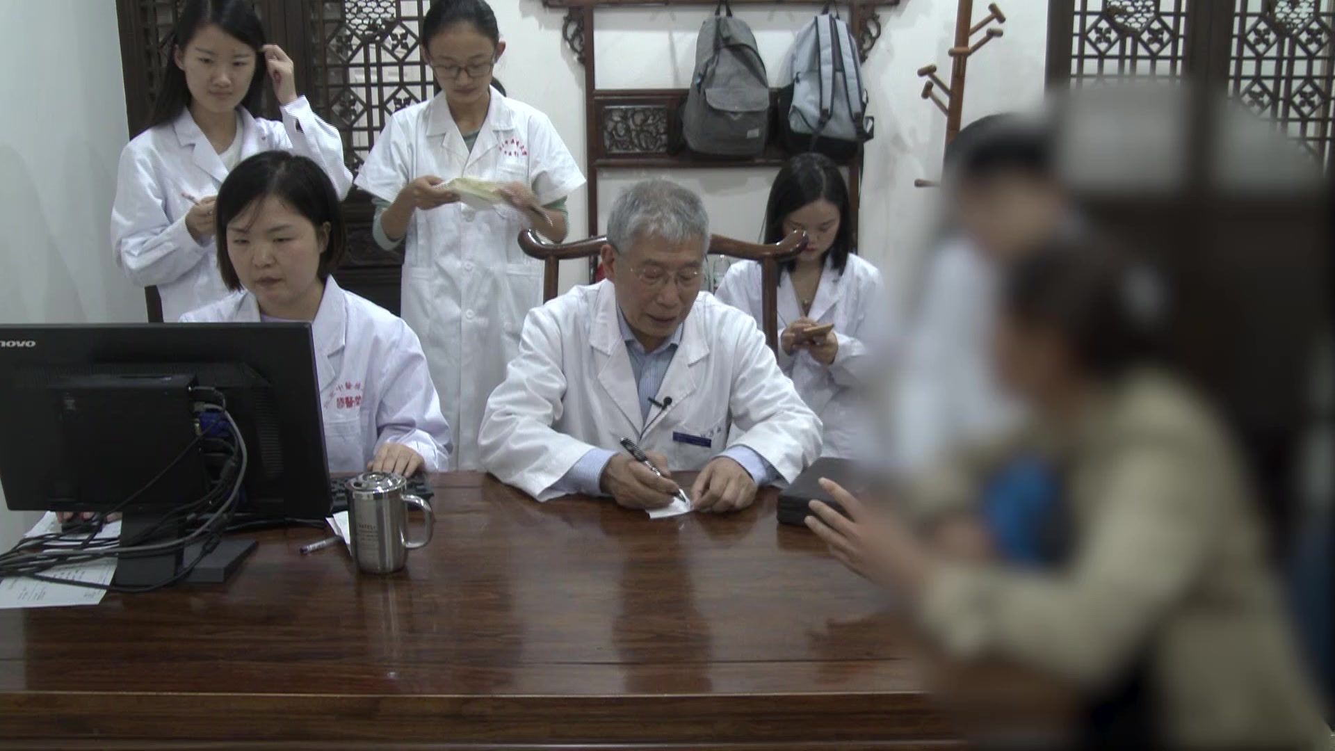 肝郁化火心神不宁：40岁女性失眠焦虑的疏肝清热安神法