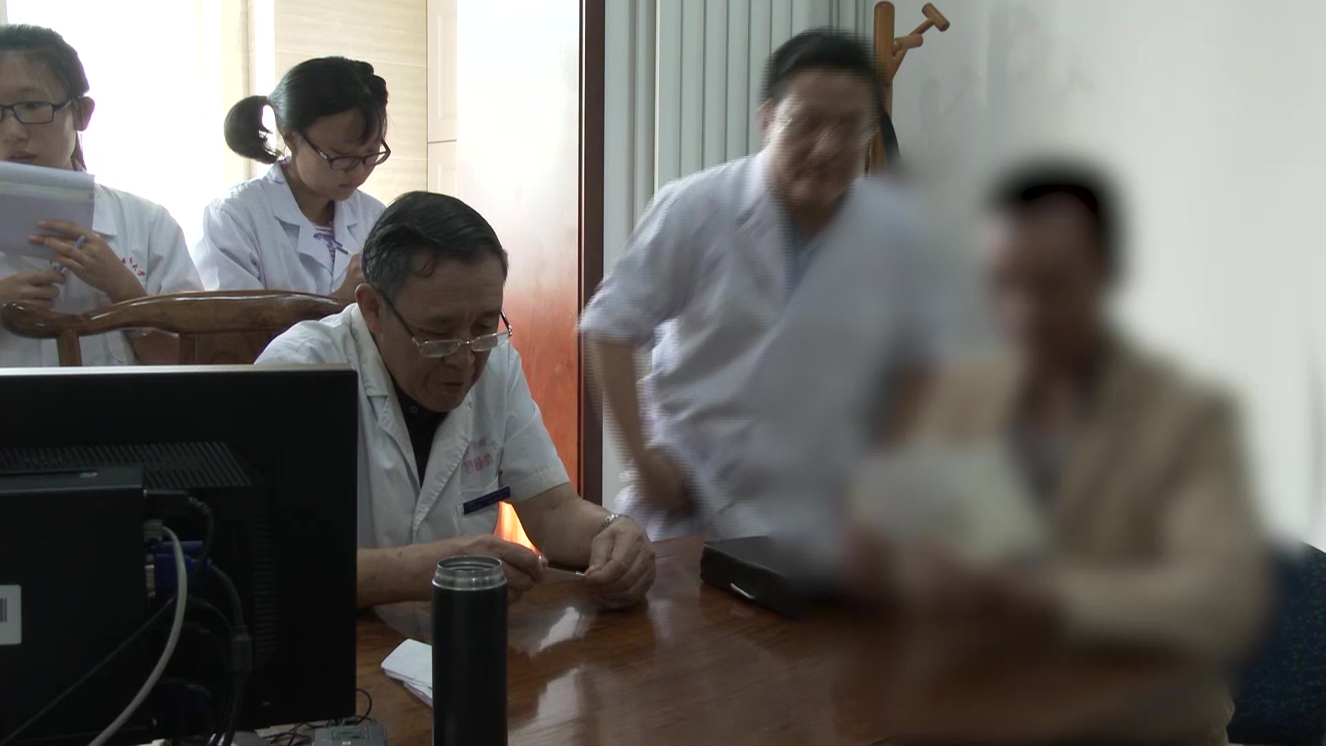 气虚失摄营卫不和痰瘀阻络：32岁男性多汗失眠易惊的补中益气合桂枝汤法