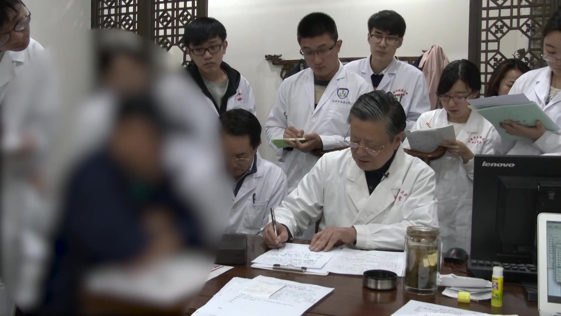 脾虚湿浊内蕴：47岁男性高血糖伴痛风复诊与饮食调摄