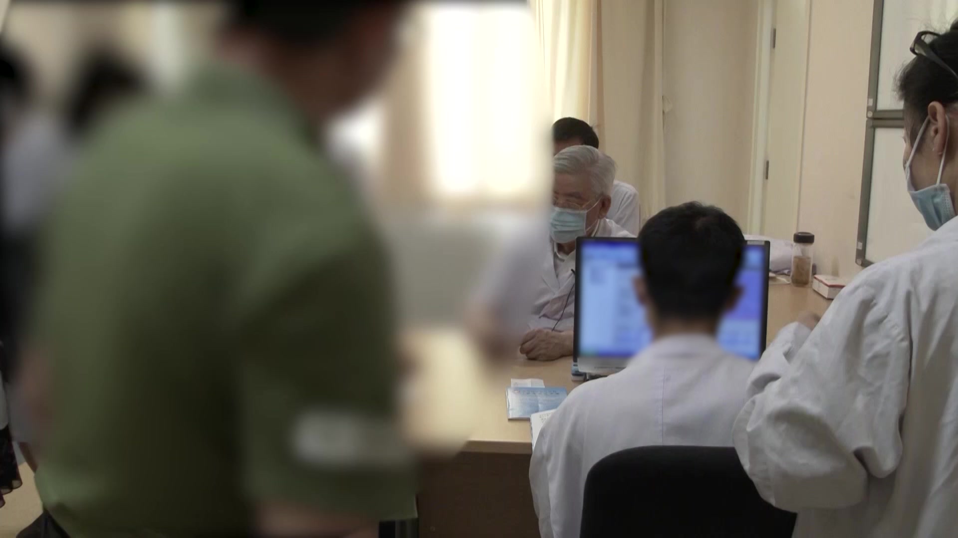 风邪犯肺气道挛急：37岁女性遇冷咳嗽的疏风宣肺法