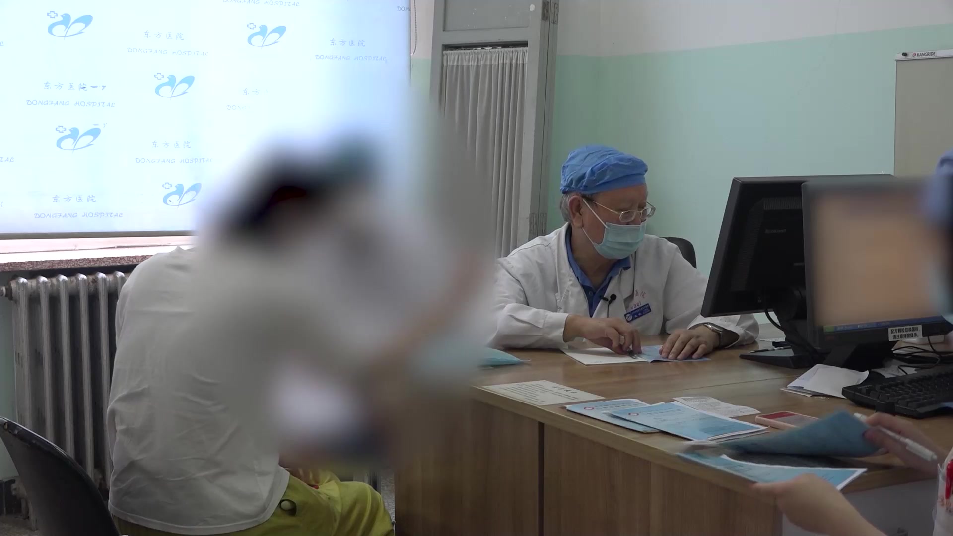 脾虚血亏湿瘀阻络：36岁女性失眠腹泻伴淋巴结痛的健脾化湿法