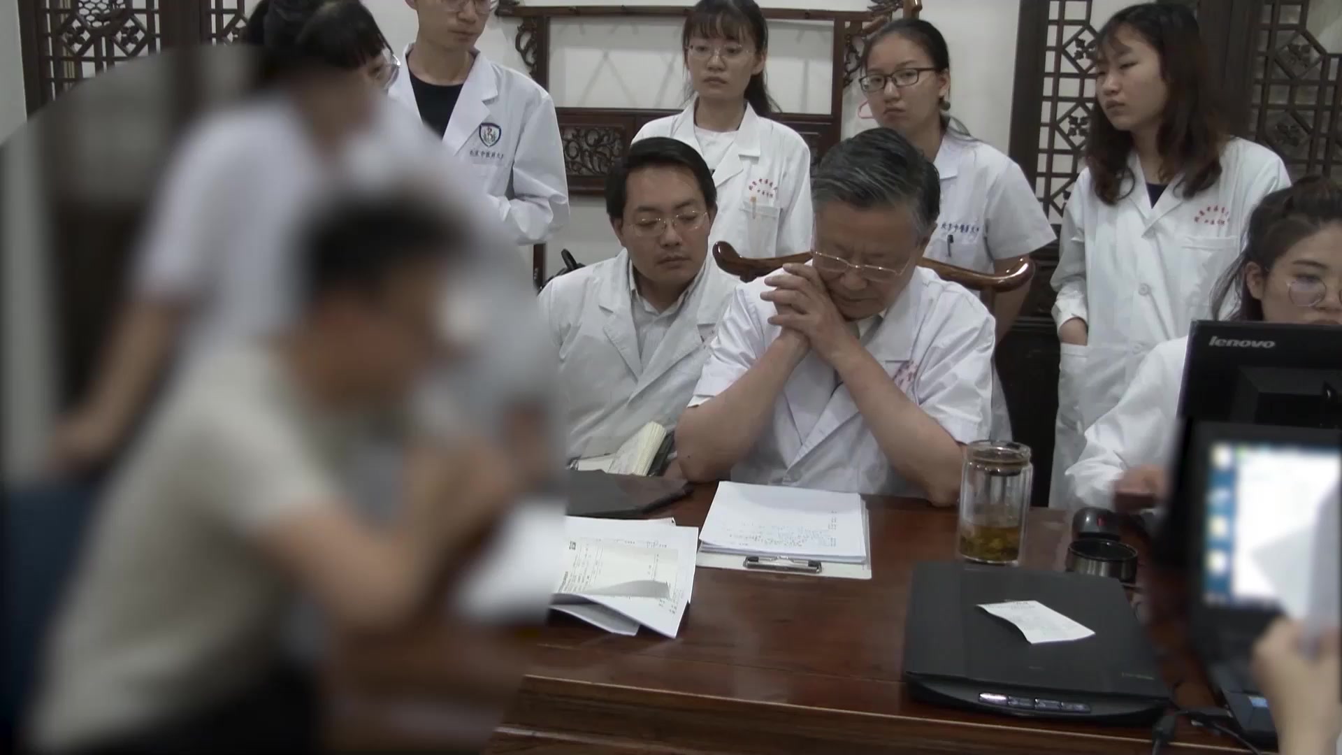 肝火扰心脾虚湿蕴：29岁男性失眠10年伴高血压的清肝健脾法