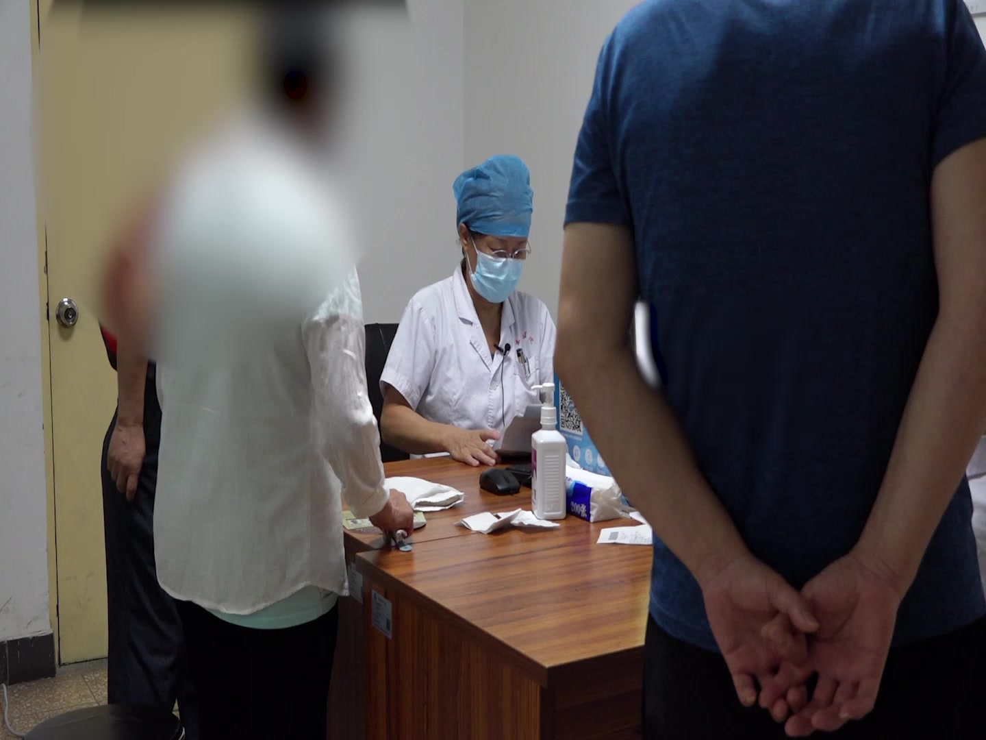阴虚津亏燥毒证：77岁女性口干便秘伴目赤的滋阴润燥解毒法