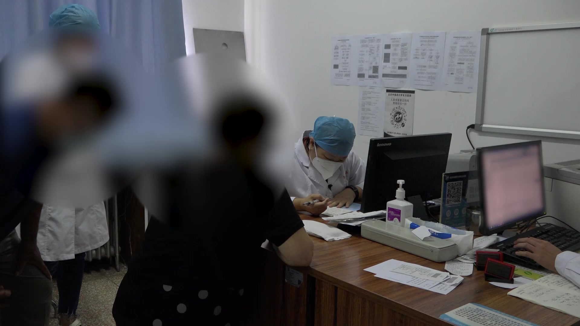 心神不宁肝郁气滞：62岁女性10年失眠伴睡眠焦虑的纯中药与心理治疗