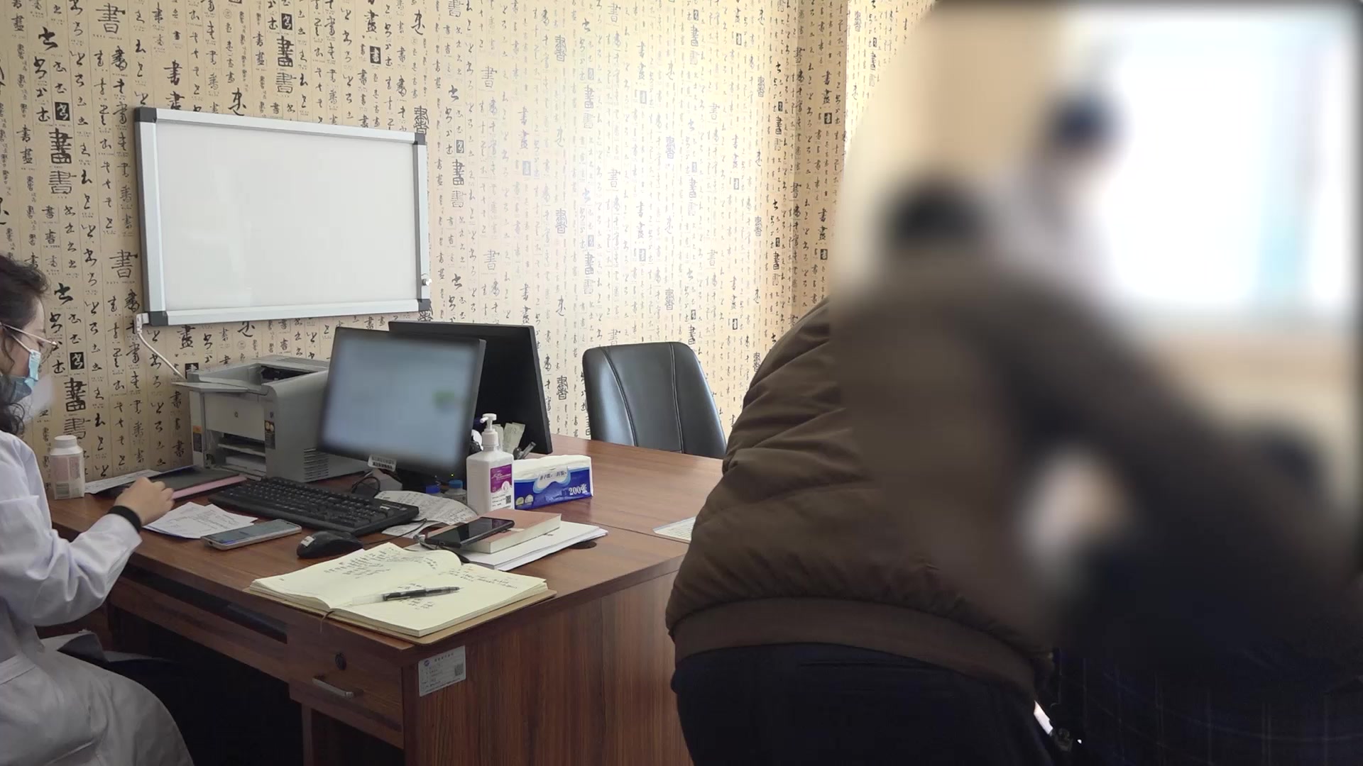 气虚湿阻痰浊蒙窍：83岁脑梗后肺部感染神萎嗜睡的中西结合醒神法