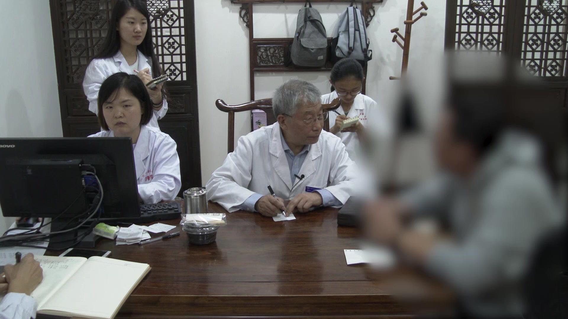 痰湿内扰心神不宁：40岁男性焦虑状态头晕失眠的安神解郁法