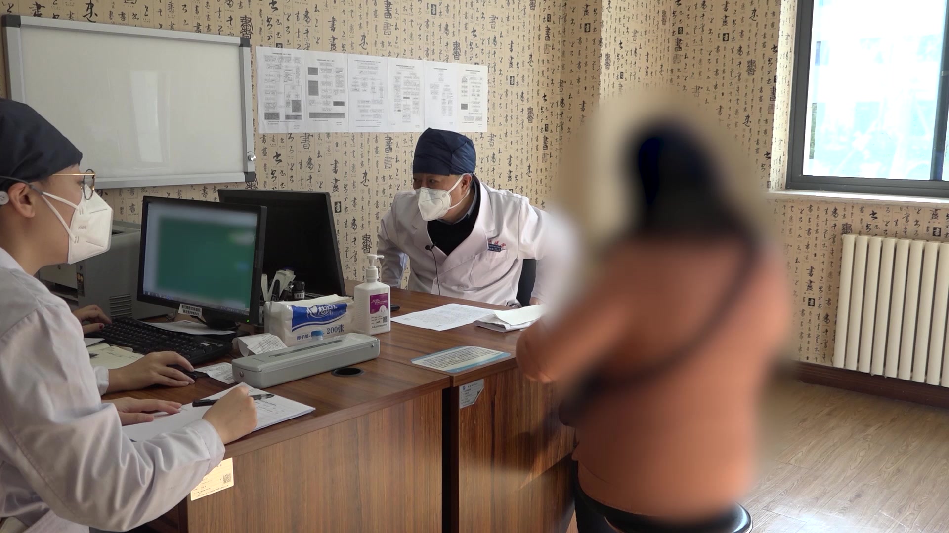 痰气瘀滞：50岁女性失眠颈背拘紧的柴胡加龙骨牡蛎汤化痰理气法