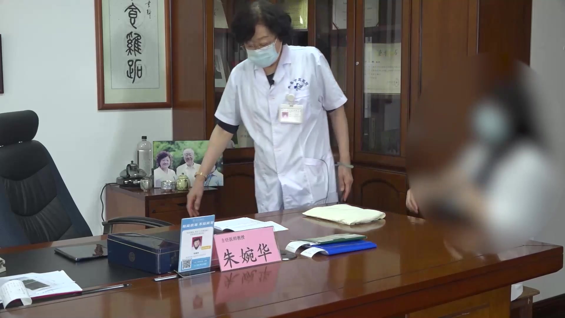 心肾阳虚冲任不固：40岁女性月经淋漓2个月的分阶段调治