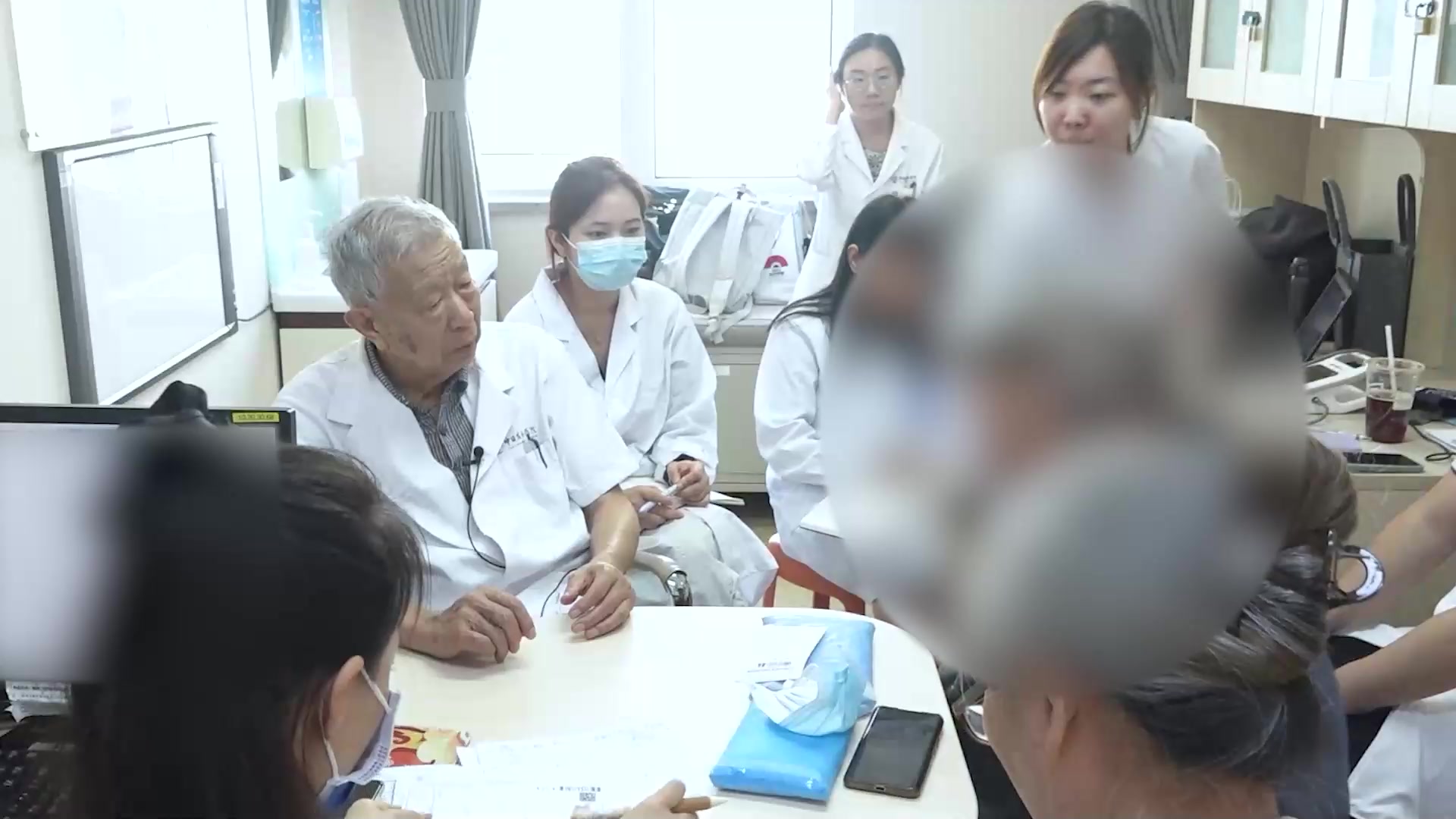 气阴两虚：64岁糖尿病并发失眠腹胀气短乏力的益气养阴健脾安神法