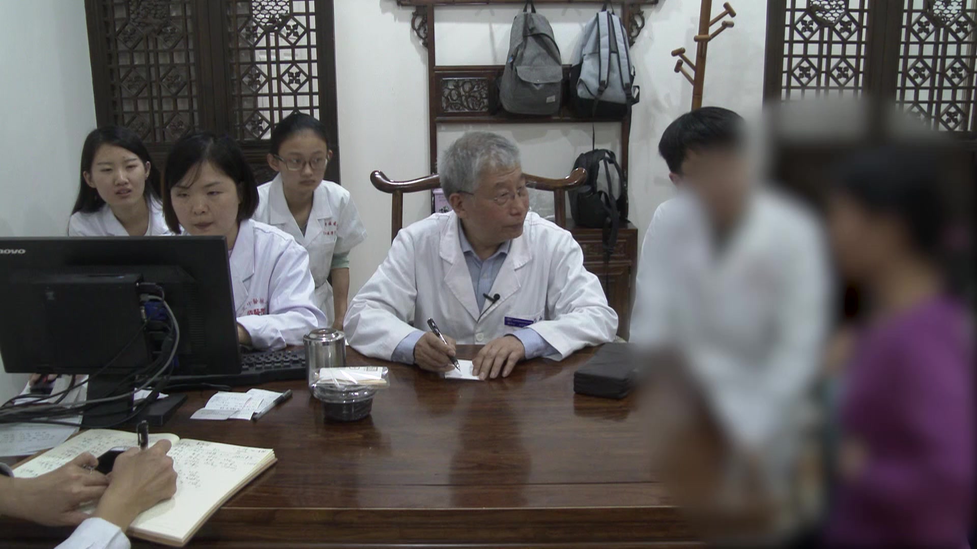 肝郁化火心神不宁：31岁女性焦虑性抑郁伴躯体不适的疏肝清热安神法