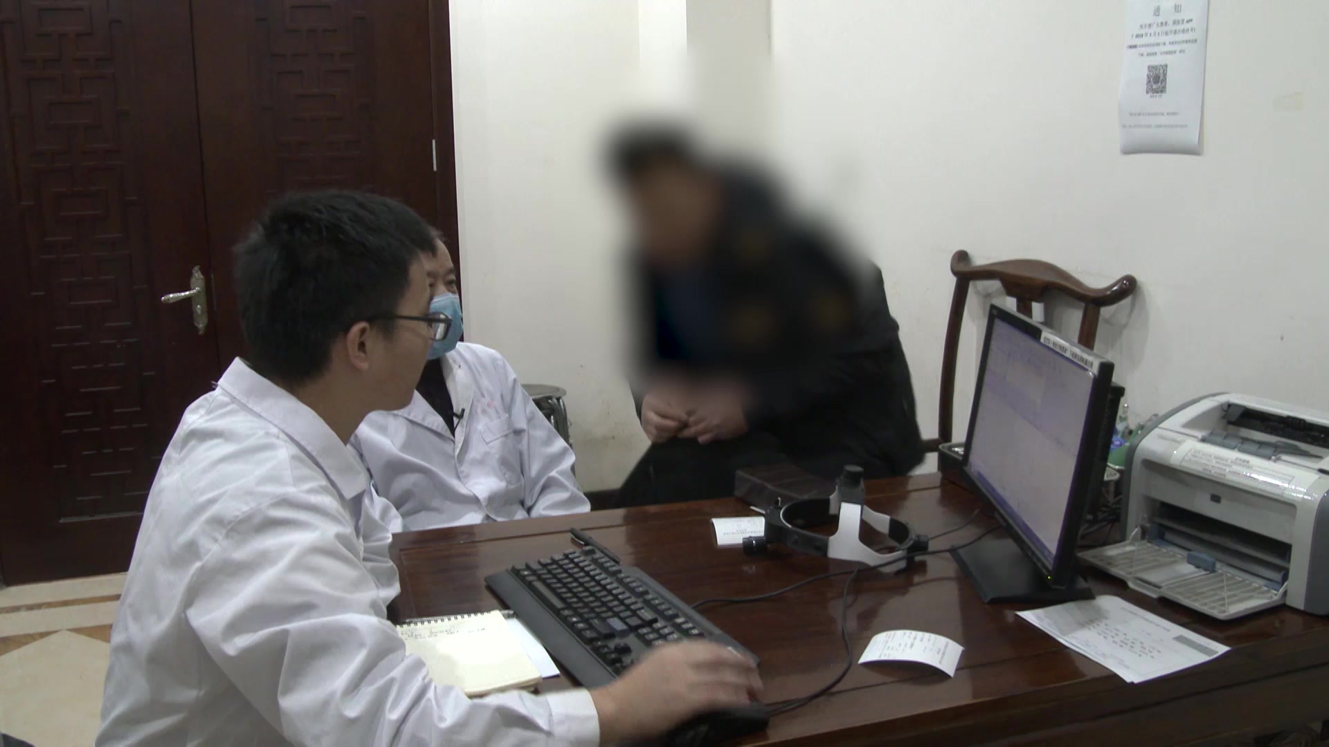 肺气虚寒卫表不固：45岁男性过敏性鼻炎遇冷即发的益气固表法