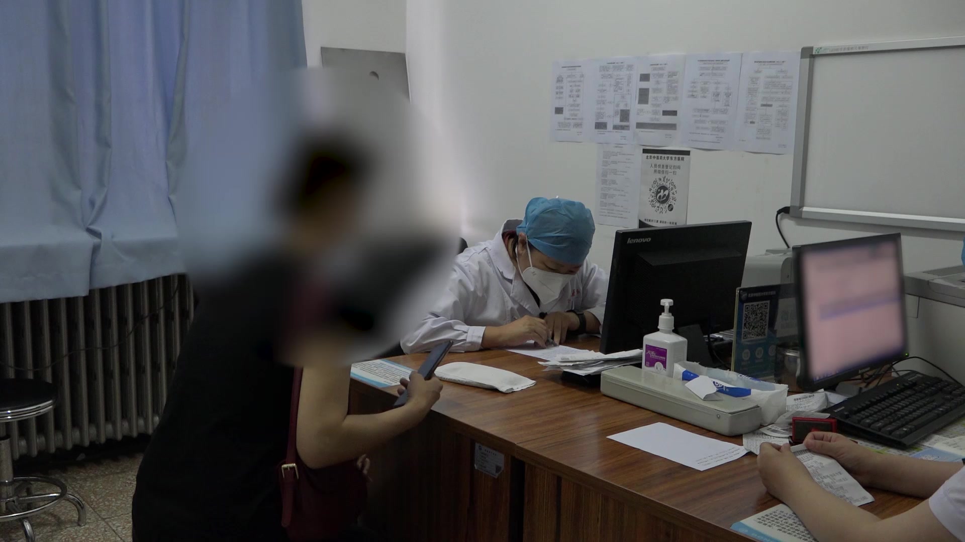 肝郁化火心神不宁：40岁女性慢性失眠8年加重20天的疏肝安神调冲法
