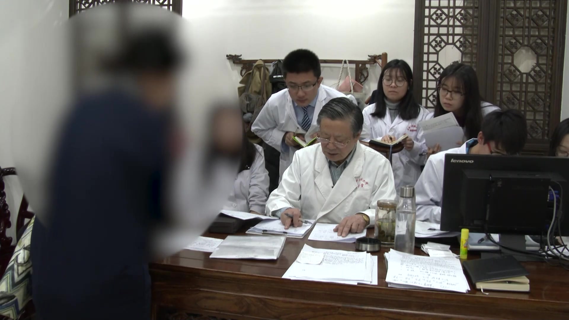 热扰精室兼精亏：39岁男性少弱精子症伴液化不良的清热化精法